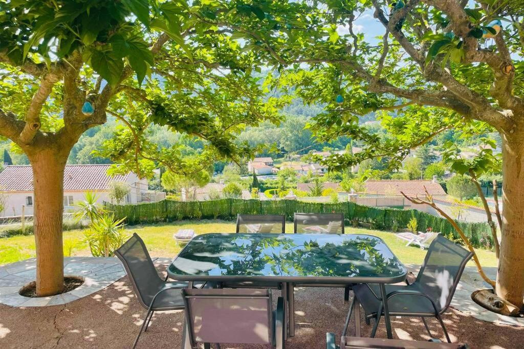 Charmante Maison Avec Jacuzzi Ferienhaus Montazels